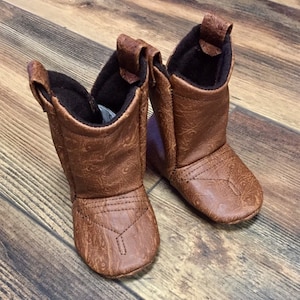 Baby cowboy best sale boots amazon