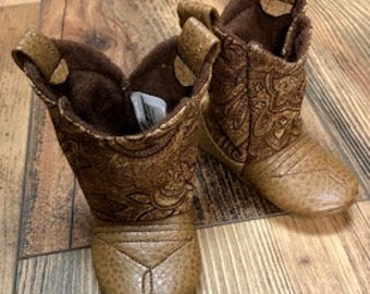 Baby Cowboy Stiefel mit Paisley Print | Kuhmädchen | Kunstleder | Neugeborene bis 24 Monate