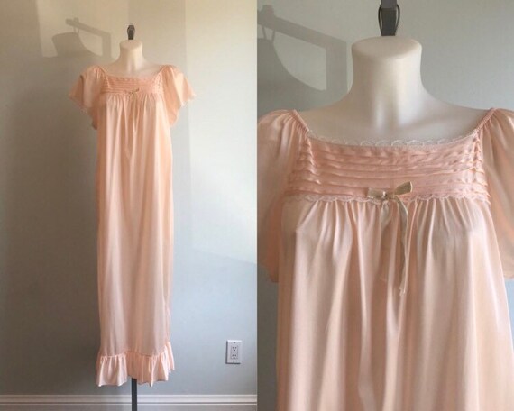 Vintage Peach Nightgown, Debonaire, 1960s Nightgow