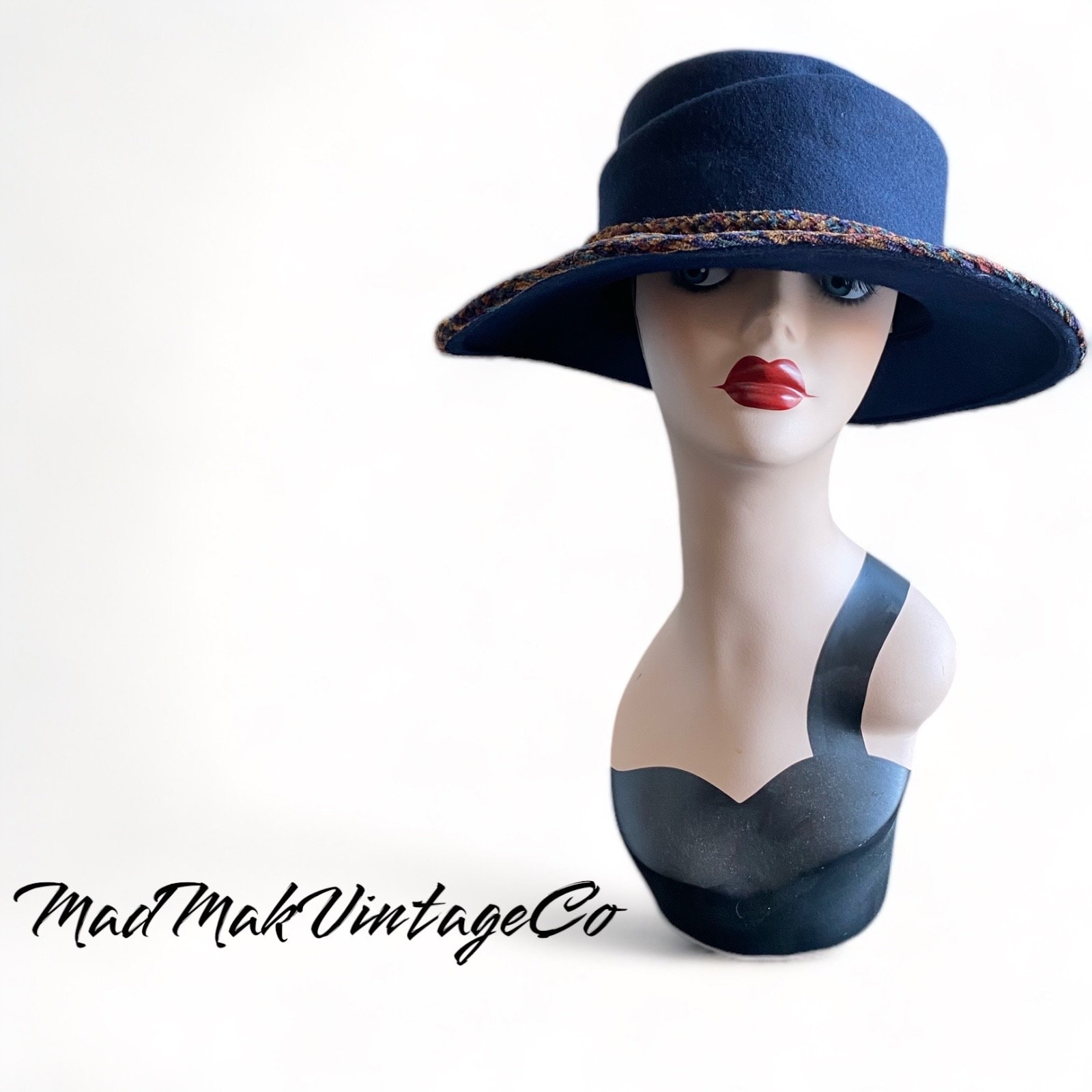 KOKIN NEW YORK HANDWOVEN BRIMMED HAT - NEW ! ??? Kokin NEW YORK Straw Brimmed Hat Green Velvet Green Piping  main image 4