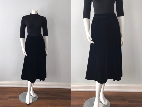 Vintage Black Skirt, Black velvet Skirt, Jaeger, E