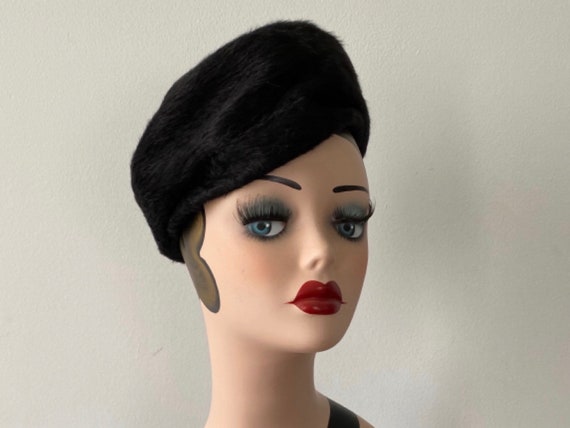 Vintage Black Melusine Hat, 1940s Hat, Lady Beatri