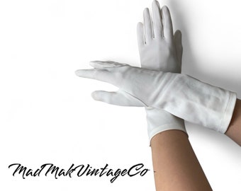 Vintage White Ladies Gloves 1960s