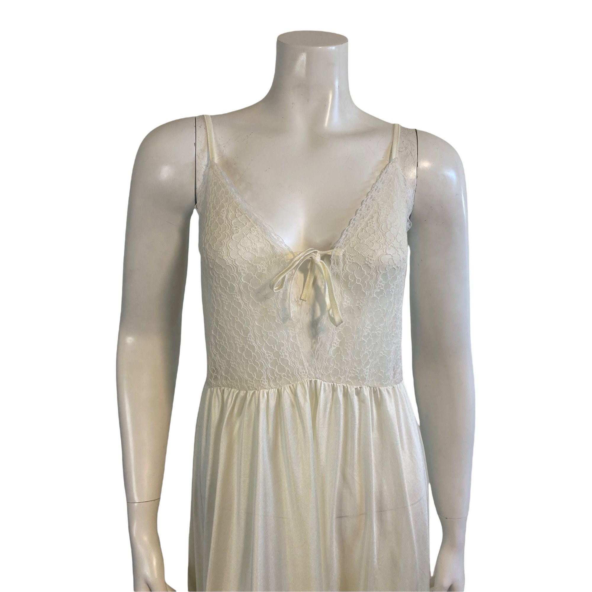 1980s / Vintage Cream Romantic Nightgown / XS | Etsy
