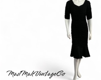 Vintage Black Wriggle Dress 1960s Paradise