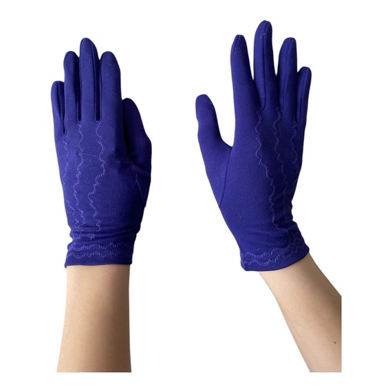 Vintage Purple Ladies Gloves 1950s A Paris Glove - image 3