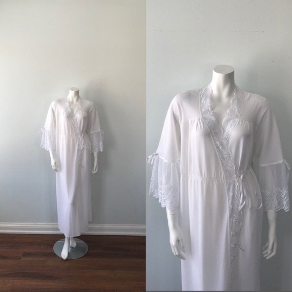 Vintage White Robe, Vintage Robe, White Robe, Anna