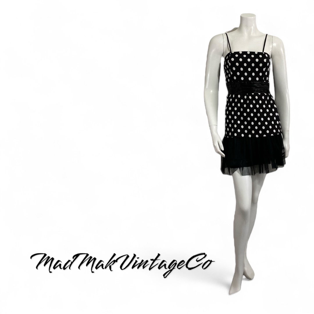 Vestido vintage de lunares en blanco y negro de los años 2000