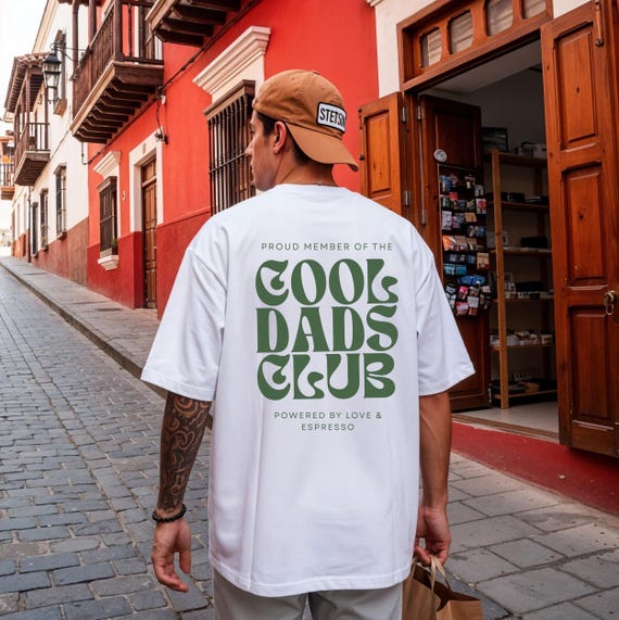 Cool Dads Club Shirt als Cooles Geschenk für Papa, Cooles Vater Tshirt, Jahreszahl T-shirt Papa, Best Dad Geschenk, Vatertag Geschenkidee