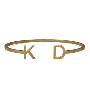 Brazalete de oro de 14 quilates con iniciales para pareja, ajustable con letras minimalistas, con iniciales personalizadas, de plata, ideal como regalo para tu novia.