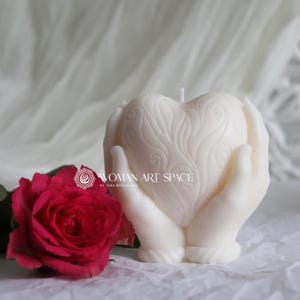 Heart in hands candle | Heart Shaped Candle | Gift for Love | Hands hold Heart | Gift for boyfriend | Gift for girlfriend | Handmade candle