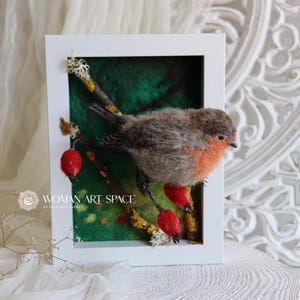 Needle Felted Robin | Unique Woolen Sculpture | Realistic Felted Bird | Needle felted animal | Wool Sculpture | Gift for bird lover