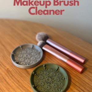 Makeup Brush Cleaner