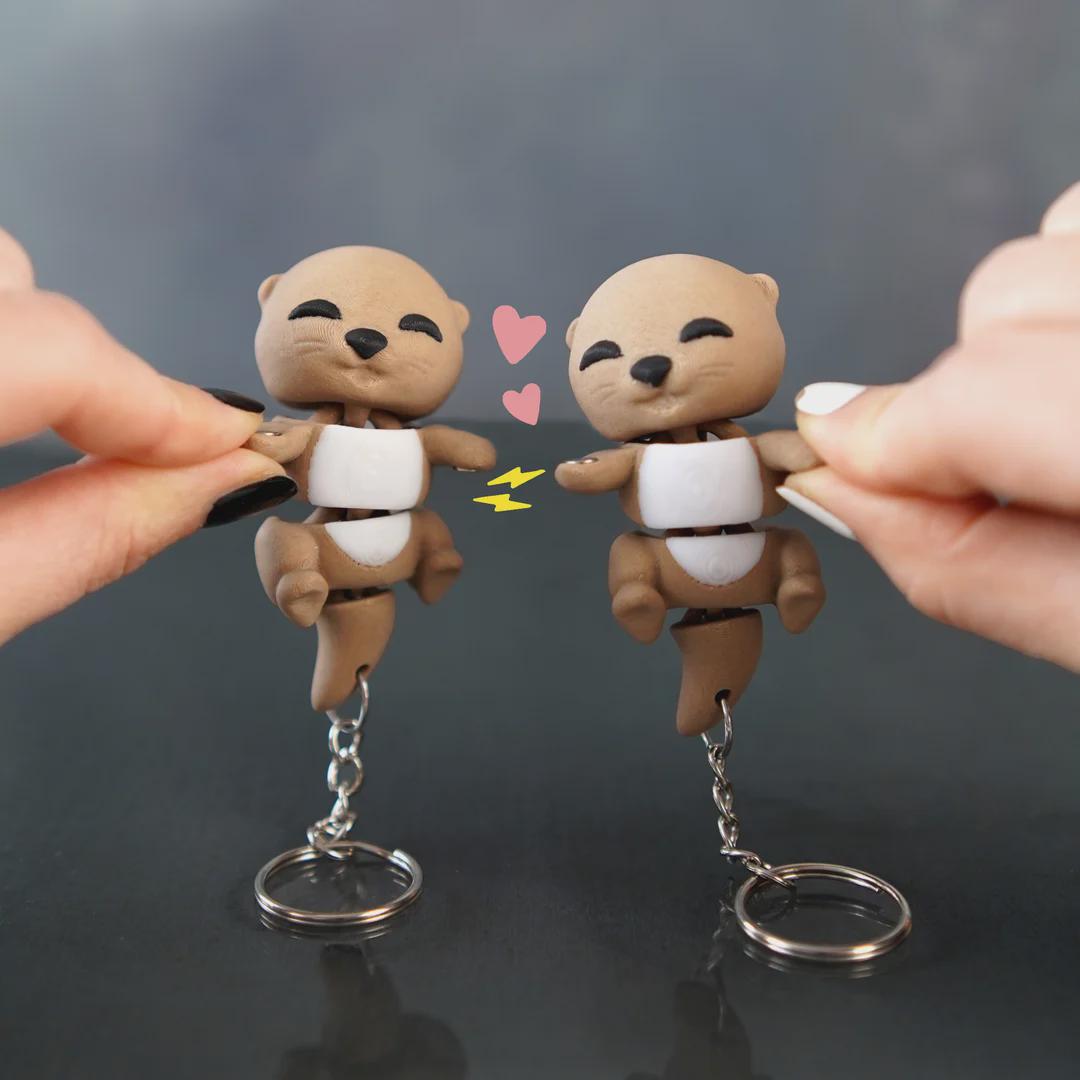 Otis -adult & Baby Flexi Otters | Magnetic Hand-holding Otter