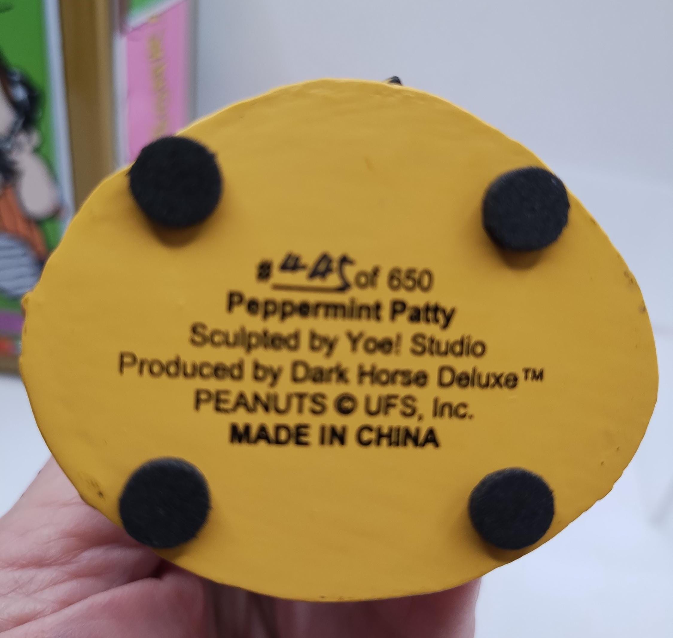 Dark Horse Deluxe Presents Peanuts Peppermint Patty in Tin