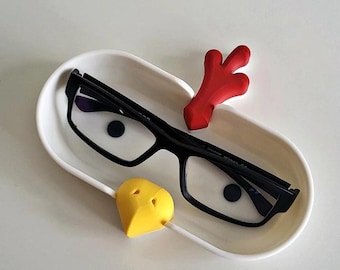 Chicken Glasses Holder | Farmyard Trinket Dish | Bedside Specs Tray | Quirky Desk Tidy | White Hen Decor