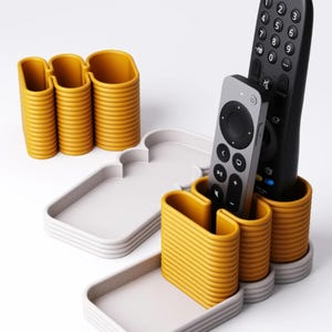 Fernbedienungshalter | Gerippte Schreibtisch Tidy | Geriffelter Stifttopf | Custom TV Zubehör | Einweihungsparty Geschenk | Jugendstil Schlafzimmer Dekor
