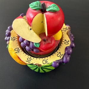 Vintage Mechanical Kitchen Timer – Fruit Apple Grapes, Retro 60 Min Cooking Timer