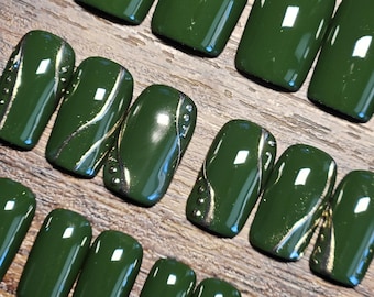 Green Lovely - Mittelgroßer Sarg - Handgefertigtes Custom Press On Nail Set
