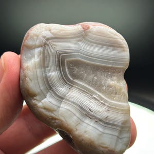 Agate du lac Supérieur avec des bandes incroyables. 5 onces