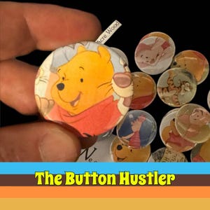 Winne The Pooh Button Packs. 2 6er-Packs mit 1,5-Zoll-Knopfmagneten, upcycled aus einer gut getragenen Winne Puuh-Kopie.  Weihnachtsgeschenke?