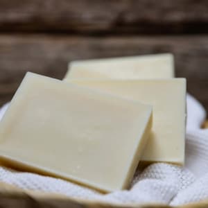 Jabón de leche de cabra totalmente natural, sin perfume, para piel sensible