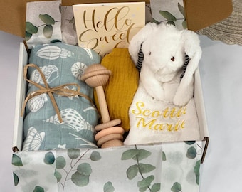 Baby shower gift box, personalized baby keepsake, newborn gift set, new baby girl gift, new baby boy gift, gender neutral custom gift set