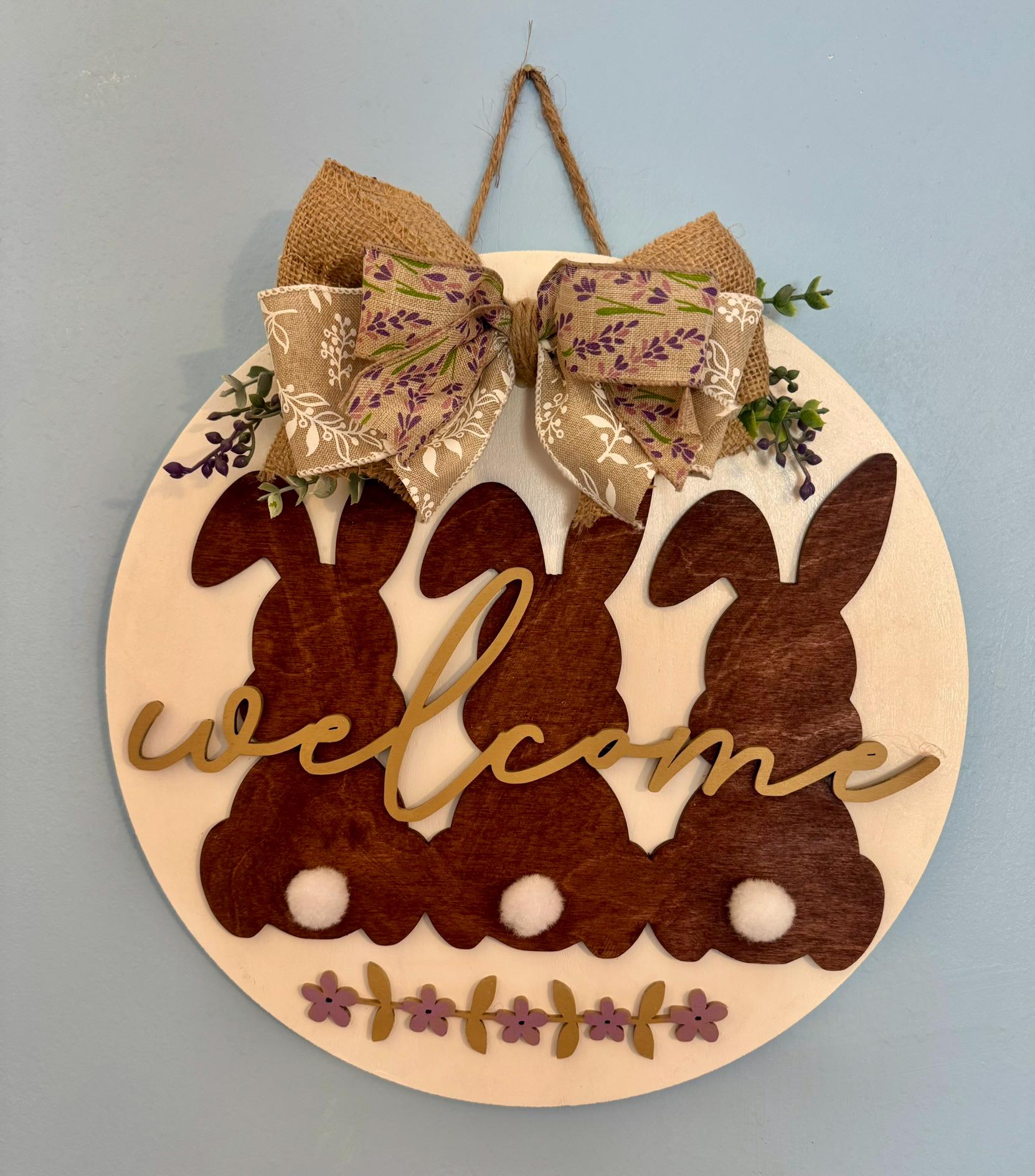Easter Bunny Welcome Sign: Round Wooden Farmhouse Decor - Thumbnail 3