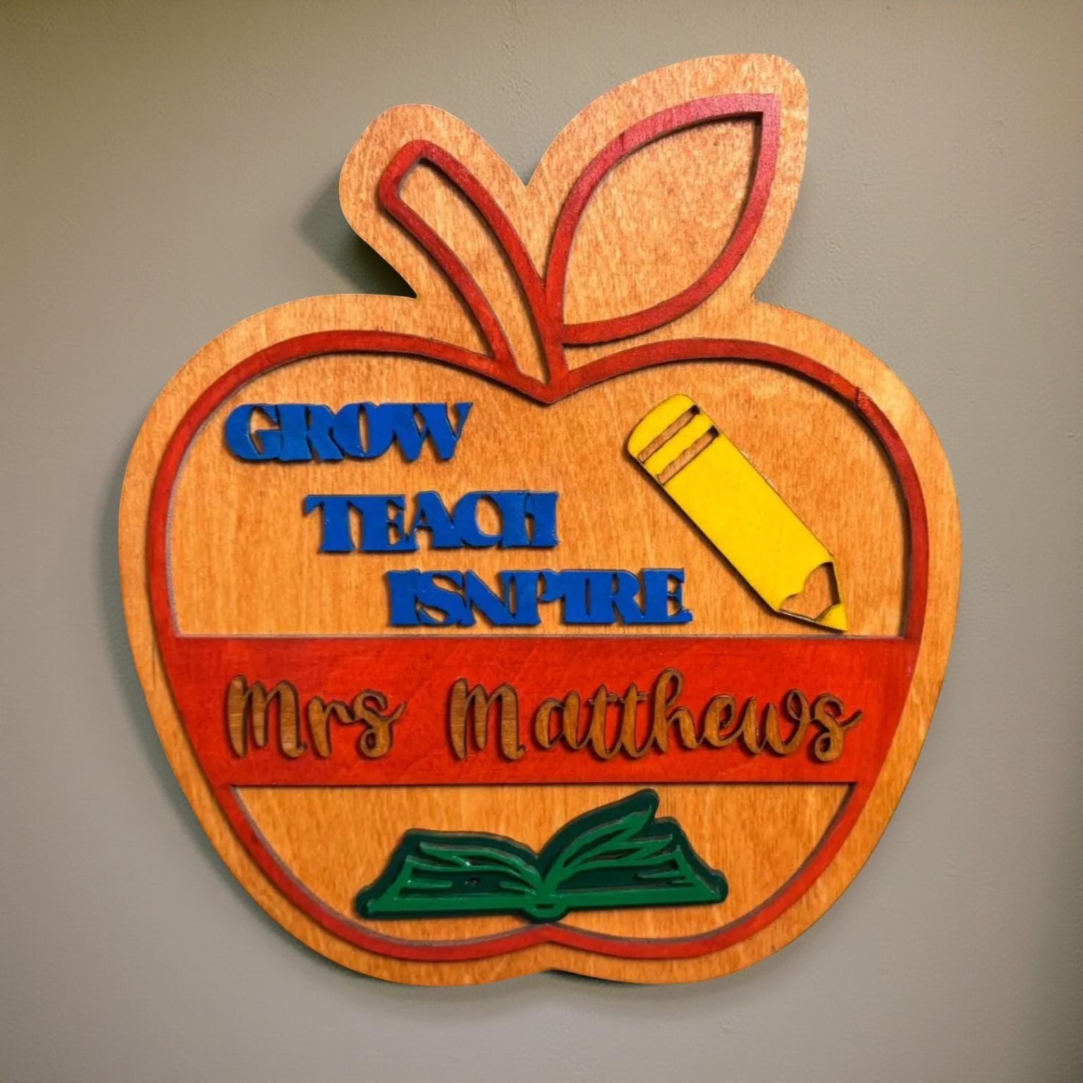 Personalized Teacher Apple Sign: Custom Classroom Decor, Wood Sign - Thumbnail 7