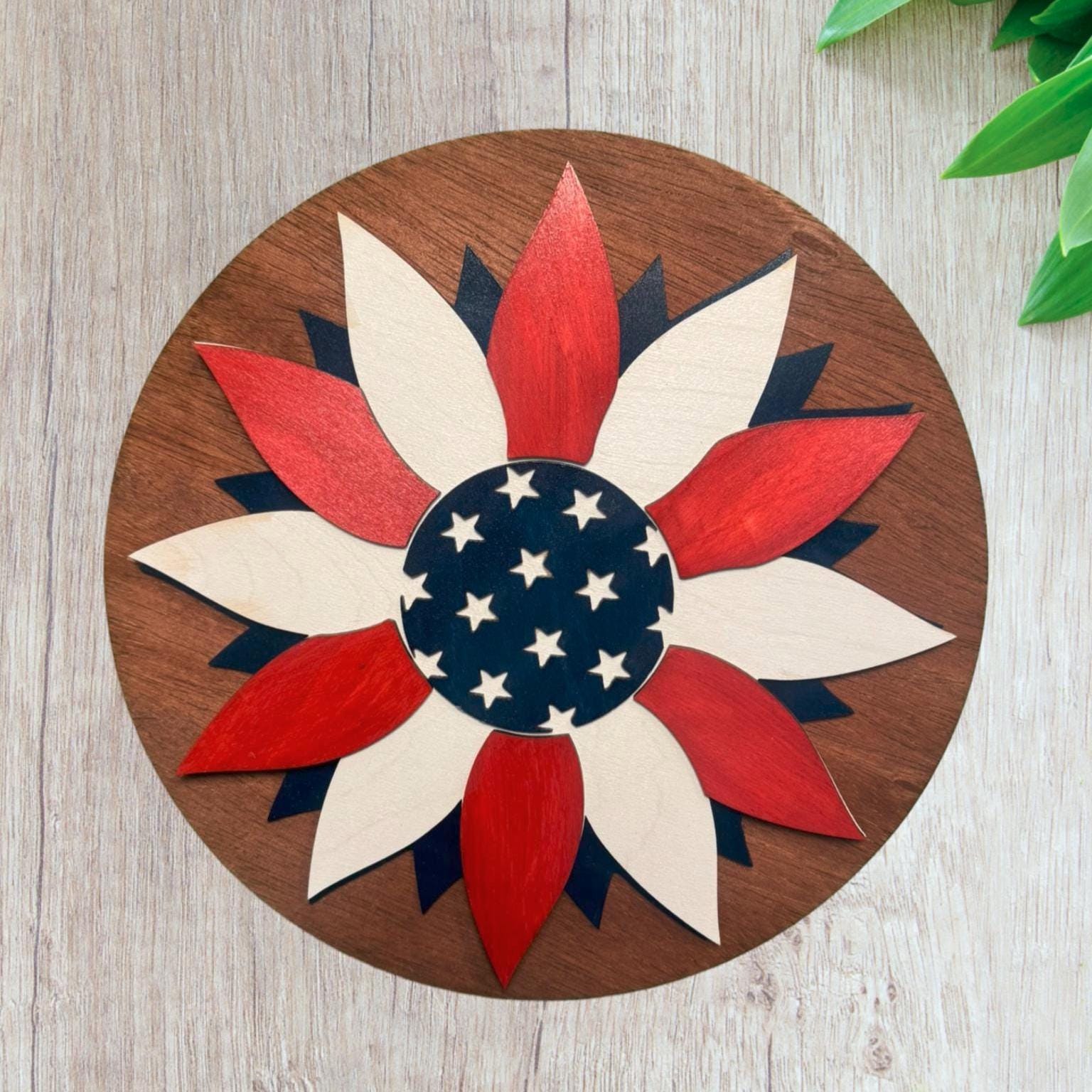 American Flag Flower Wood Sign: Patriotic 4th of July Decor - Thumbnail 4