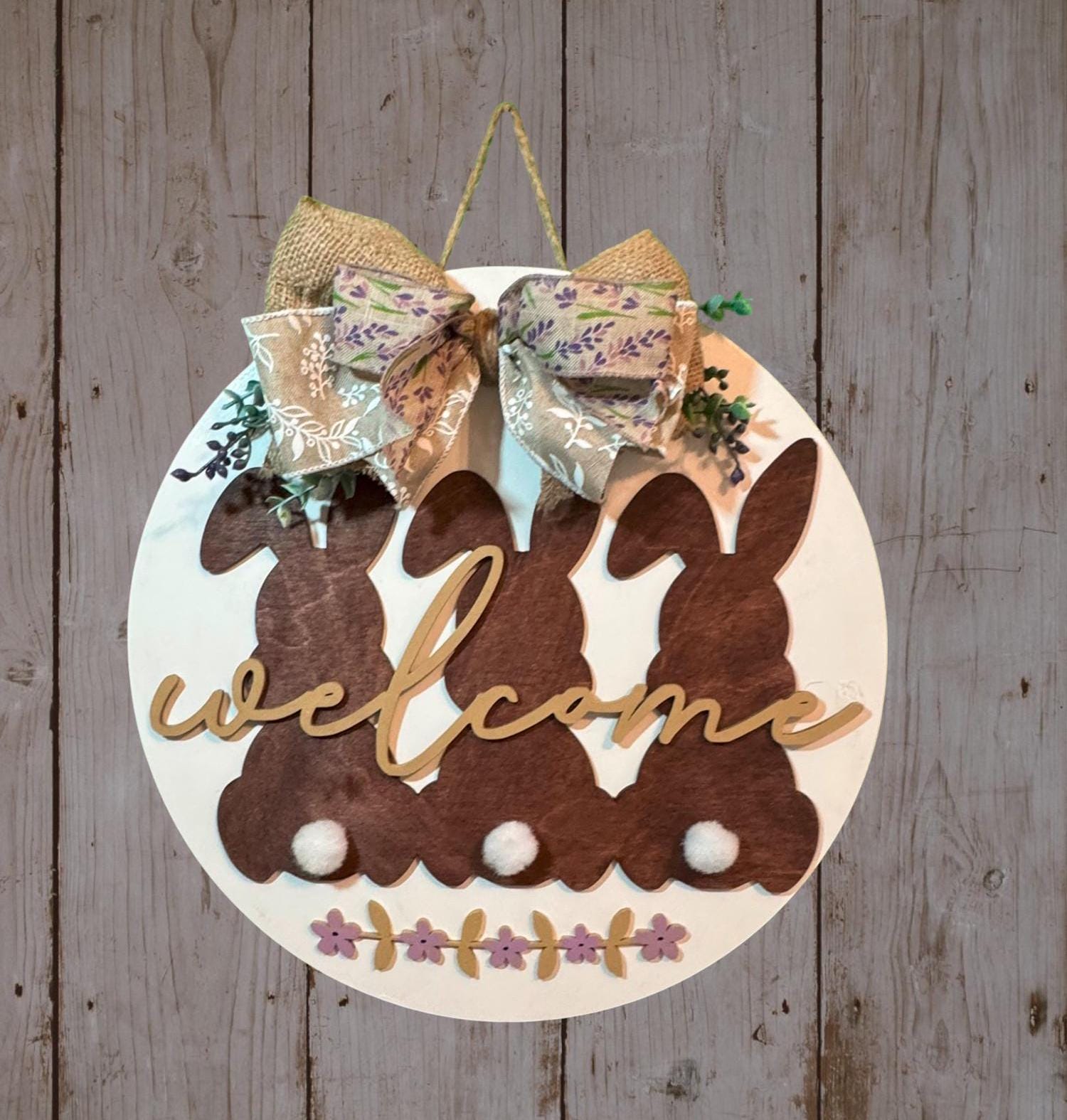 Easter Bunny Welcome Sign: Round Wooden Farmhouse Decor - Thumbnail 5
