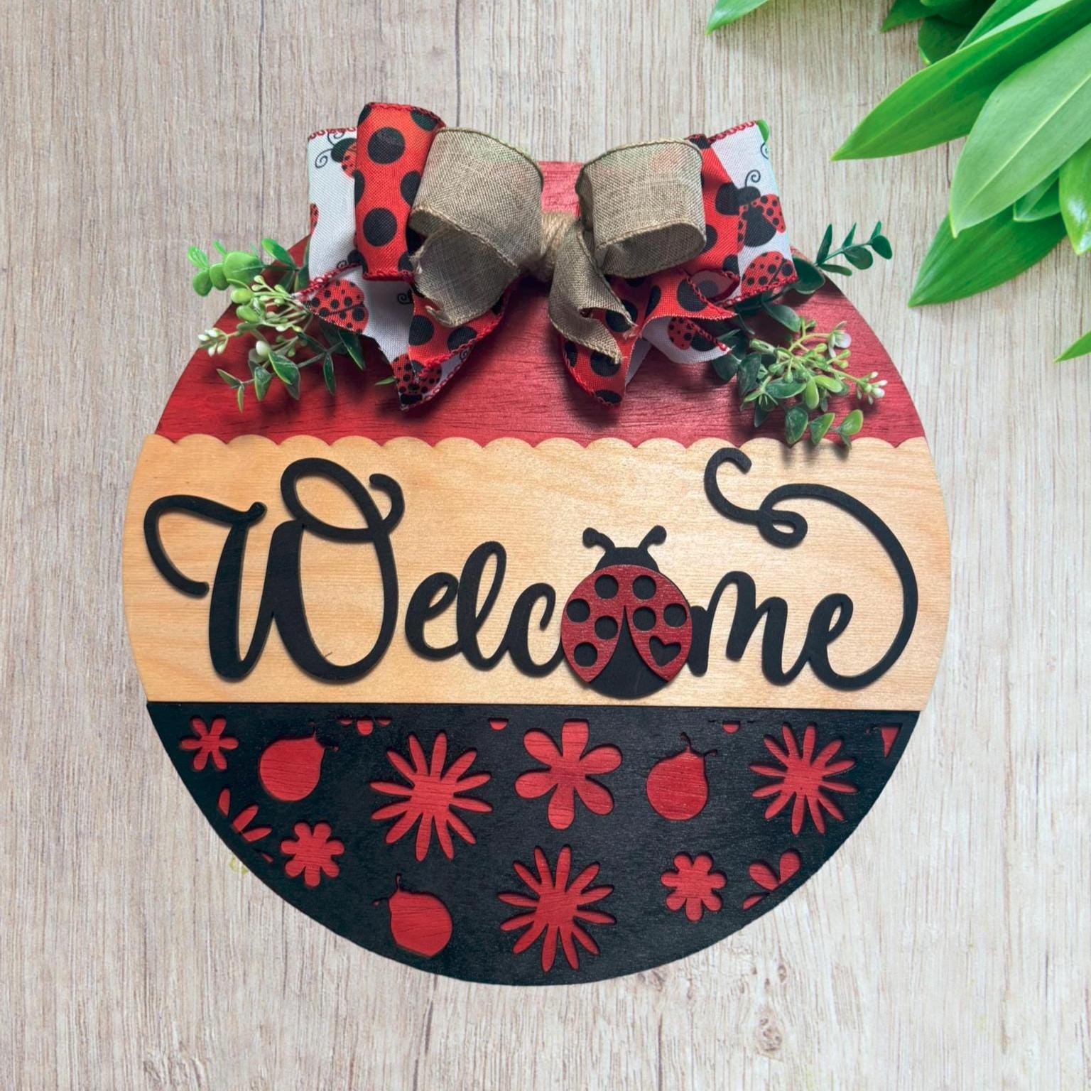 Ladybug Welcome Door Sign – 14" Round Wooden Porch Decor – Spring & Summer Front Door Hanger – Handmade Ladybug Outdoor Sign - Thumbnail 7