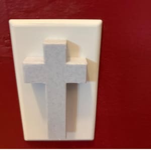 Cross Light Switch Guard: Smart Light Blocker