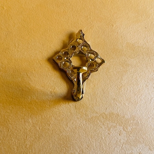 Elegant Moroccan Brass Wall Hook - Hamsa Hand Decor, Boho Coat Hanger, Antique Towel Holder - Housewarming Gift - Moroccan Home Decor