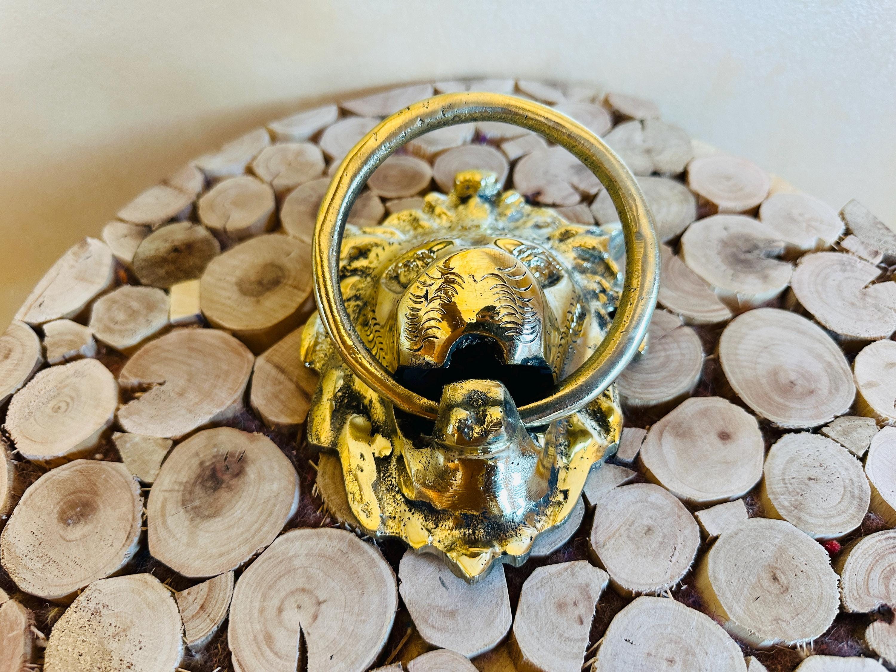 手作りモロッコ真鍮ドアノッカー - 彫刻されたライオンヘッド