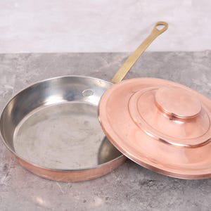 Handcrafted Moroccan Copper Pan with Lid – Vintage French Copperware with Brass Handle – Tin Lined Cuivre Ancien Saute & Frying Pan