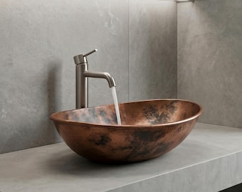 Lavabo de cobre patinado artesanal: lavabo martillado único para baños rústicos y tocadores de granja.