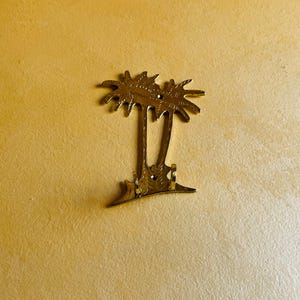 Moroccan Brass Hook Palm Tree Design – Gold Wall Hook for Coats, Towels, Clothes – Vintage Brass Door Hook – Set of 2, 4, or 6 Hooks