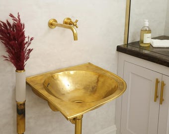 Lavabo esquinero marroquí de latón hecho a mano: lavabo de latón macizo martillado sin lacar para la decoración del baño o aseo.