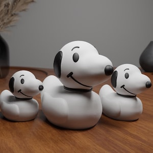 Figurine de canard Snoopy - jolie décoration de bureau, ornement d'étagère unique sur le thème des chiens, alternative au canard en caoutchouc, cadeau amusant, impression 3D