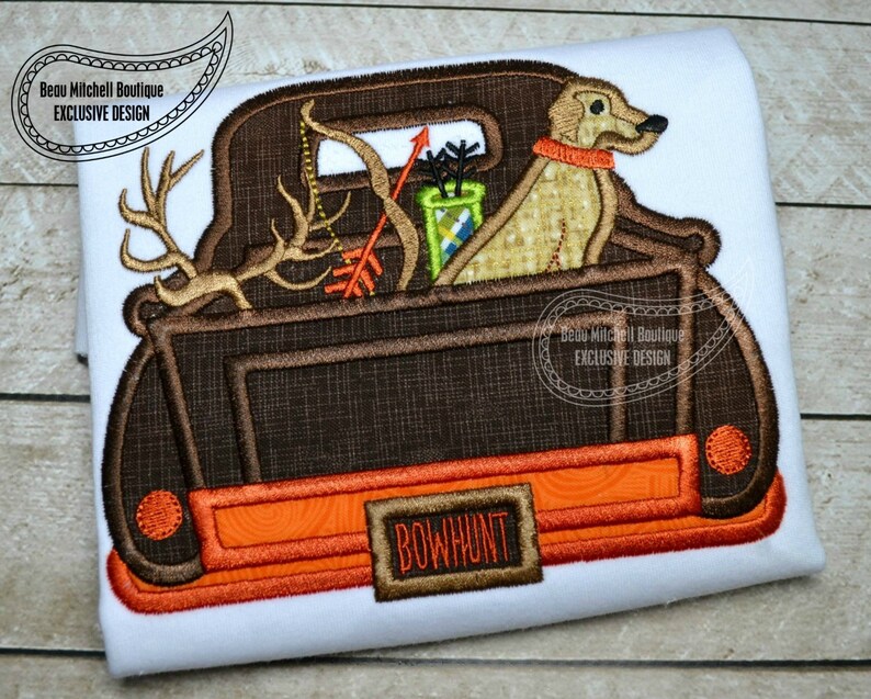 Bow Hunting truck applique image 3