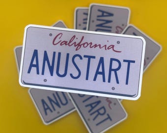 Pegatina ANUSTART: Vinilo adhesivo mate inspirado en Arrested Development.