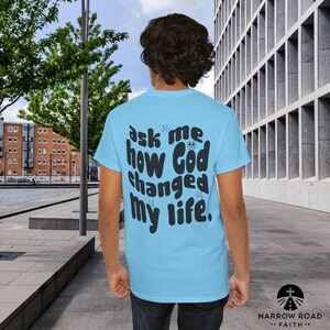 Christlicher Rückendruck-T-Shirt, inspirierendes Zitat-Shirt des gewellten Briefes, Unisex-Baumwolloberteil, trendiges religiöses T-Shirt, inspirierendes christliches T-Shirt,