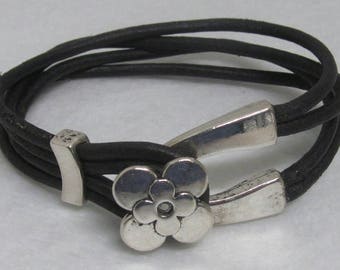 Leather Bracelet ~ Black ~ 7 1/2"