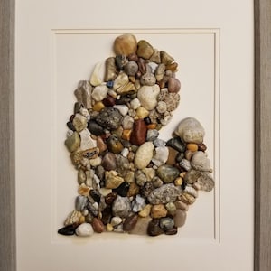 Mapa de manoplas de Michigan hecho a mano - Arte con guijarros de playa del lago Michigan - Envío gratuito dentro de los EE. UU. continentales