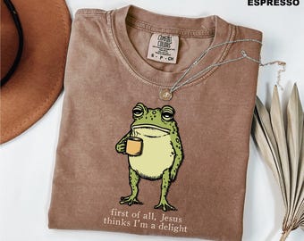 Christian Frog Comfort Colors© Shirt, Jesus Thinks I'm A Delight, Funny Frog Christian Graphic Tee, Frog With Pink Bow Shirt, Whimsical Toad