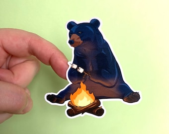 Camping Bear Roasting Marshmallows wasserdichter Aufkleber für Wasserflaschen, Laptops, Notebooks, Auto, Kanu