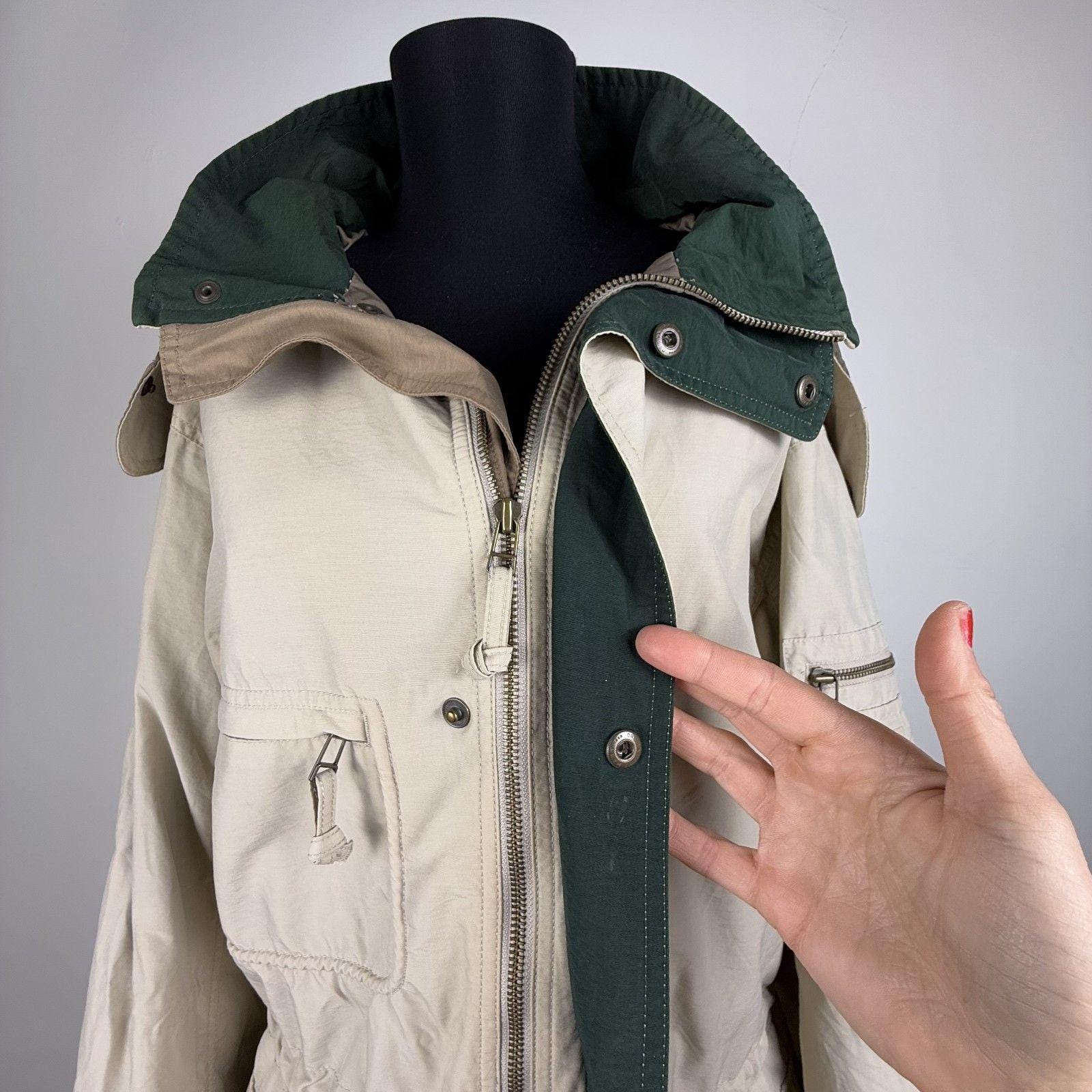 80's 〜90's Eddie Bauer field jacket Vintage Eddie Bauer Field Jacket: 80s-90s Hooded Utility Parka