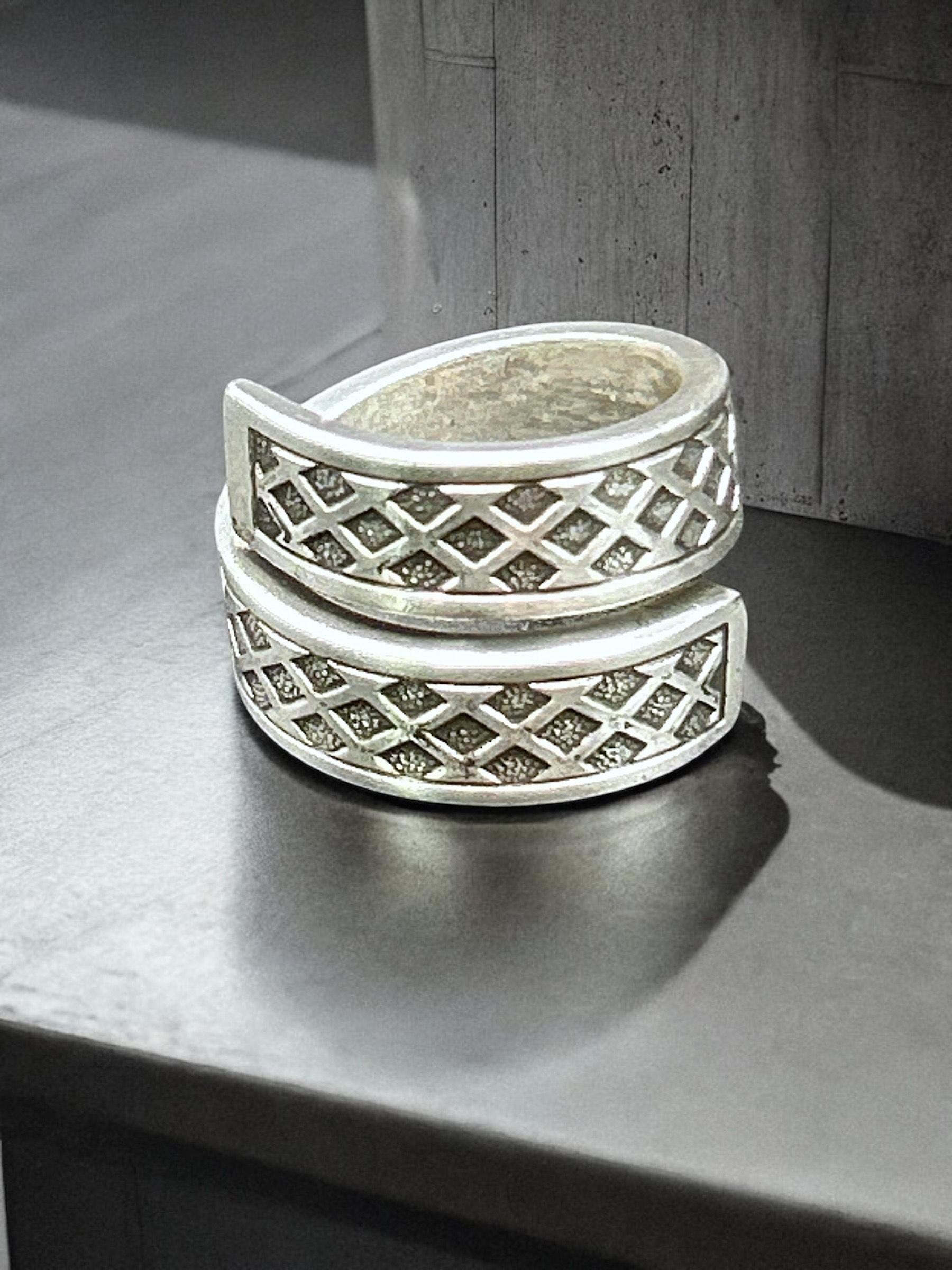 1994 Ring - Etsy