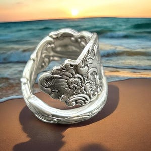 Vintage Spoon Ring: Columbia 1893 Silverplated Jewelry